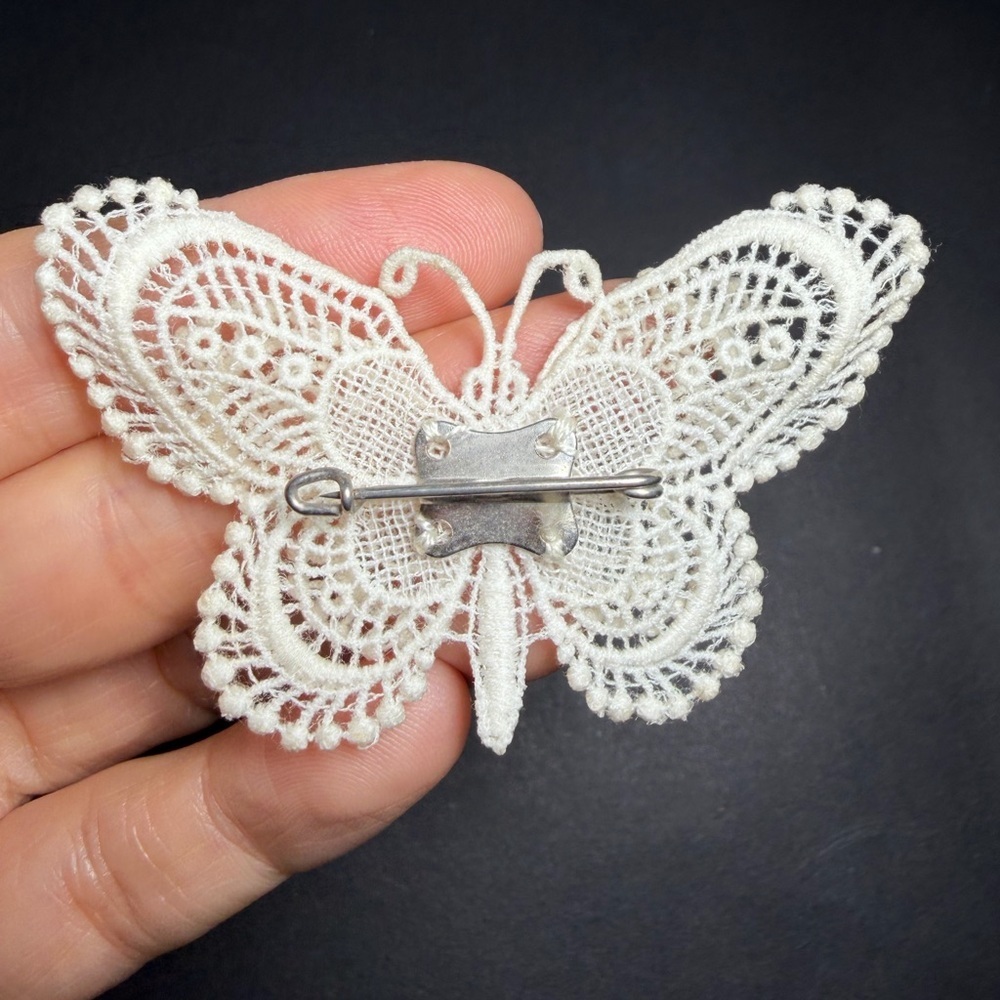 Vintage White Swiss Lace Butterfly Brooch Pin - Picture 2 of 12